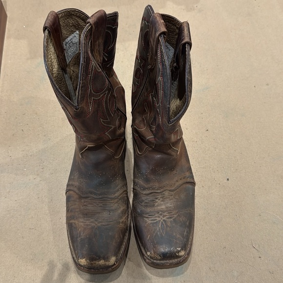 Double H Brown Leather Cowboy Boots with Embroidered Design - Picture 2 of 6